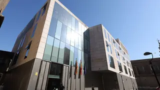 La Audiencia Provincial de Zaragoza celebra este martes un juicio contra un hombre acusado de estafar 60.000 euros a su exmujer. Foto de Archivo