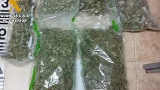 Tres detenidos cerca de Zaragoza por llevar m&aacute;s de tres kilos de Marihuana