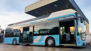 Zaragoza cuenta con una nueva l&iacute;nea al Aeropuerto y otra, la 501, para ir a Plaza
