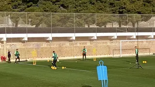 Entrenamiento de porteros en la Ciudad Deportiva