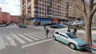 Intersecci&oacute;n de la calle Bag&uuml;es con Sorolla