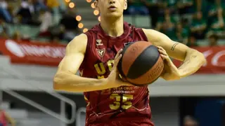 Andronikashvili es un base de 22 a&ntilde;os y 193 cent&iacute;metros de altura nacido en Georgia y formado en la cantera del Baskonia. Fotograf&iacute;a: Casademont Zaragoza.