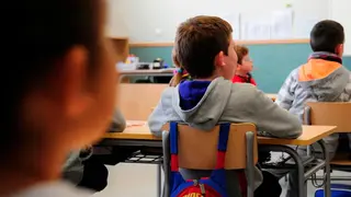 ni&ntilde;os en las aulas