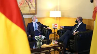 Jorge Azc&oacute;n y Lamb&aacute;n durante la bilateral, todav&iacute;a en pandemia. Foto: Archivo