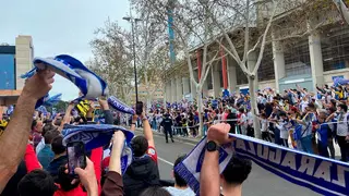 Recibimiento de la afici&oacute;n en La Romareda. Foto de archivo.