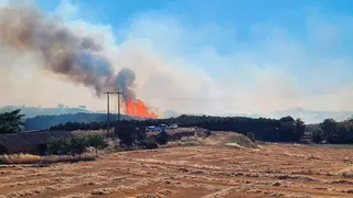 El incendio de Biota permanece activo pero estable con fuertes rachas de cierzo