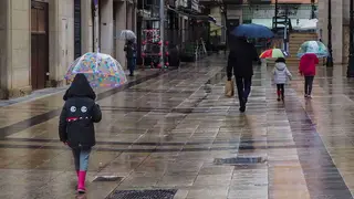 Foto de archivo de lluvia en Zaragoza