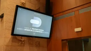 Prueba de los nuevos grafismos en las pantallas. Foto: Andr&eacute;s Garc&iacute;a