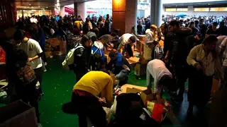 Buena parte del zaragocismo se ha movilizado para ayudar a Valencia. Foto: Andr&eacute;s Garc&iacute;a