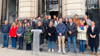 Se ha le&iacute;do un manifiesto y han guardado un minuto de silencio.