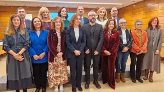 Los consejeros de Sanidad de las CCAA junto a la ministra M&oacute;nica Garc&iacute;a este lunes en Madrid. Foto: DGA