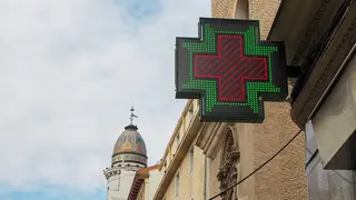 Las farmacias de guardia garantizan atenci&oacute;n las 24 horas
