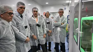 Visita de S&aacute;nchez a Novartis. Foto: Borja Puig (Moncloa)