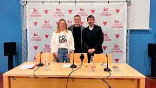 La portavoz del grupo municipal Zaragoza en Com&uacute;n (ZeC), Elena Tom&aacute;s, junto a el Coordinador Federal de Izquierda Unida, Antonio Ma&iacute;llo y el diputado y portavoz de IU Arag&oacute;n, &Aacute;lvaro Sanz. Foto: E.P.