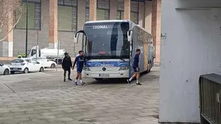 El bus del Real Zaragoza no tiene previsto viajar por Arag&oacute;n. Foto: M.G.