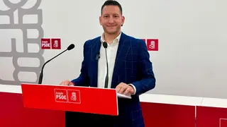 El alcalde de Quinto y portavoz de la Ejecutiva regional del PSOE, este s&aacute;bado, en rueda de prensa. Foto: PSOE Arag&oacute;n