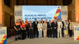 Entrega de las placas al m&eacute;rito de protecci&oacute;n civil el pasado a&ntilde;o. Foto: DGA