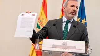 Jorge Azc&oacute;n este mi&eacute;rcoles durante su comparecencia ante la prensa al mediod&iacute;a. Foto: DGA/ Fabi&aacute;n Sim&oacute;n