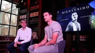 Radovanovic, el d&iacute;a de su presentaci&oacute;n con el Real Zaragoza. Foto: Pilar &Aacute;lvarez