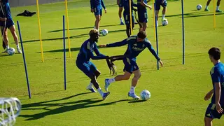 Akouokou, en imagen de archivo de un entrenamiento, se pierde cuatro partidos por sanci&oacute;n. Foto: Lorena Torrijo