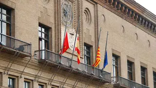 banderas-media-asta-ayuntamiento-zaragoza-luto-oficial