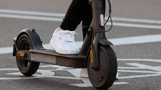 Foto de archivo de un patinete el&eacute;ctrico