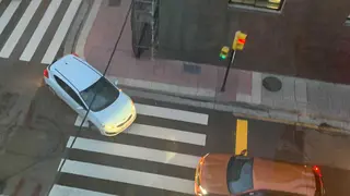 Algunos conductores se meten contradirecci&oacute;n por la inercia
