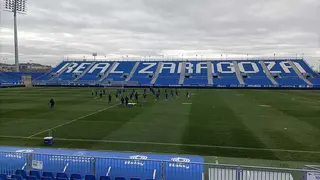 El Real Zaragoza trabaja en el Ibercaja Estadio este viernes sin Sober&oacute;n ni Aguirregabiria. Foto: M.G.