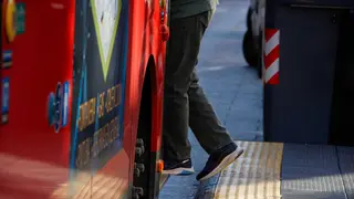 bus-correr-parada-espera-avanza-zaragoza