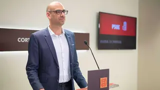 El diputado del PSOE, Jorge Pastor, este martes en rueda de prensa. Foto: PSOE Arag&oacute;n