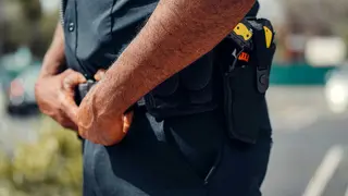 pistolas-taser-policia-local-zaragoza-camaras