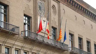 banderas-media-asta-zaragoza-asesinato-machista-las-fuentes