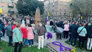 concentracion-las-fuentes-asesinato-machista-zaragoza-11