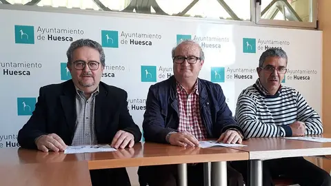 Solo en Huesca, Jaca y Castej&oacute;n de Monegros se siguen respetando las tiradas de barra como una tradici&oacute;n