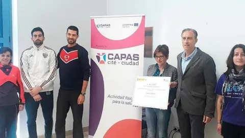Capas-Ciudad regala pulseras a ni&ntilde;os y padres para educar sobre la salud en colegios