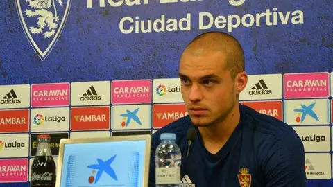 Al canterano blanquillo todav&iacute;a le queda un a&ntilde;o de contrato con el club 