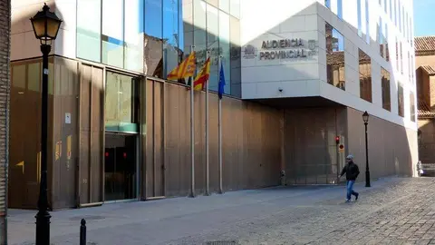 La sentencia de la Audiencia considera que la magistrada, al estimar la prescripci&oacute;n, "no ha entrado en el fondo del asunto"