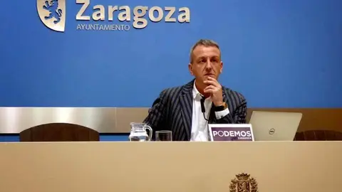 Rivar&eacute;s considera que el presupuesto no ayuda a la gente, se&ntilde;alando que no aparecen "ayudas directas para hosteler&iacute;a, cultura, pymes y aut&oacute;nomos, o para necesidades b&aacute;sicas como el pago del alquiler"