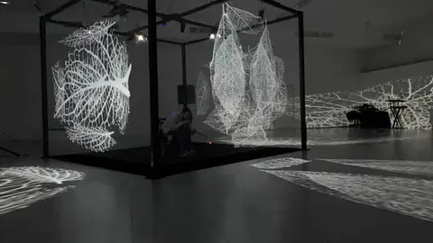 Luces, m&uacute;sica y hasta 2.400 estrellas Led en la nueva exposici&oacute;n de Etopia