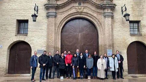 Los diputados de la Comisi&oacute;n de Cultura de las Cortes de Arag&oacute;n asisten al Monasterio para atender sus necesidades