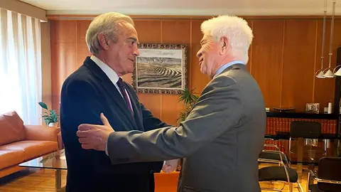 El presidente de las Cortes de Arag&oacute;n, Javier Sada, recibe en la Aljafer&iacute;a al nuevo presidente de Unicef Arag&oacute;n, Jos&eacute; Manuel Pomar