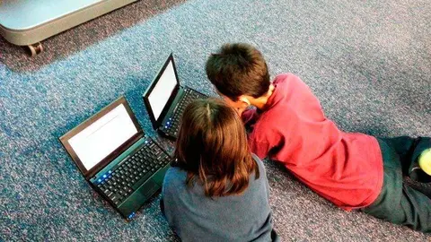 Miles de alumnos y profesores han adoptado el sistema de educaci&oacute;n a distancia, convirtiendo el hogar en la nueva escuela 