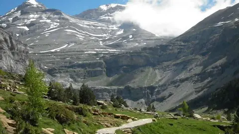 Arag&oacute;n apela a la "responsabilidad" para evitar aglomeraciones y una mala gesti&oacute;n de residuos durante las excursiones