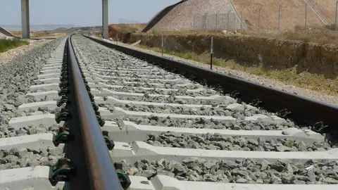 Adif ha informado que ya se han licitado 196 millones de euros para el desarrollo de este plan