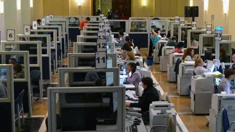 La atenci&oacute;n presencial en oficinas se iniciar&aacute; el 2 de junio. Foto de archivo