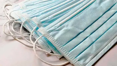 Por otro lado, una persona ha fallecido debido a la enfermedad provocada por el virus