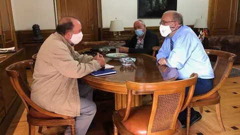 Rando y Corchero, en la reuni&oacute;n
