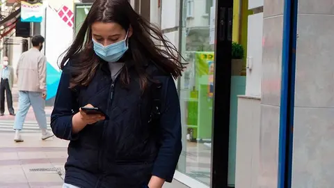 Este s&aacute;bado deja de ser obligatorio llevar mascarilla al aire libre  siempre que se guarde la distancia de seguridad