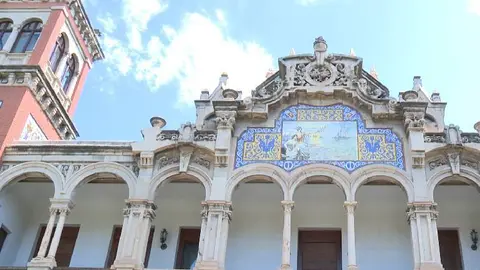 El Palacio de Larrinaga se ubica en la calle Miguel Servet de Zaragoza