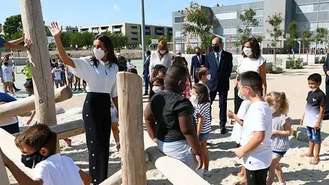 La Reina ha conocido de primera mano el CEIP Od&oacute;n de Buen de la localidad zaragozana